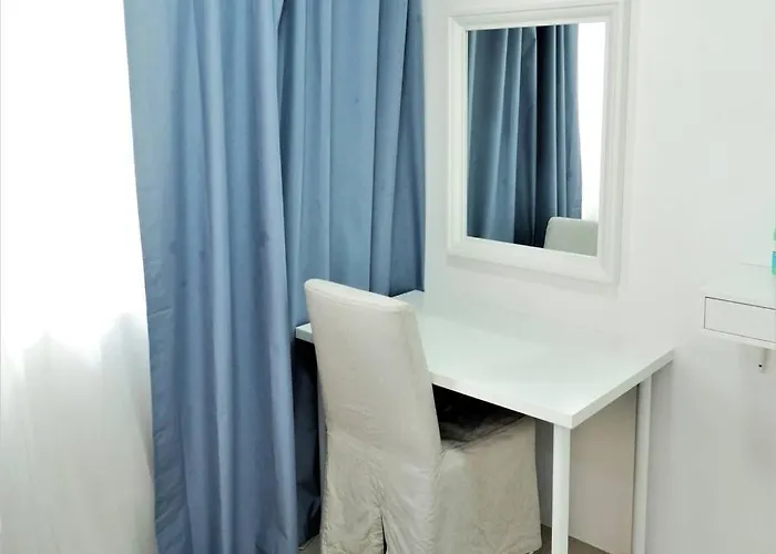 Okada Pasay Moa 1257 Dynastel Shore Staycation *